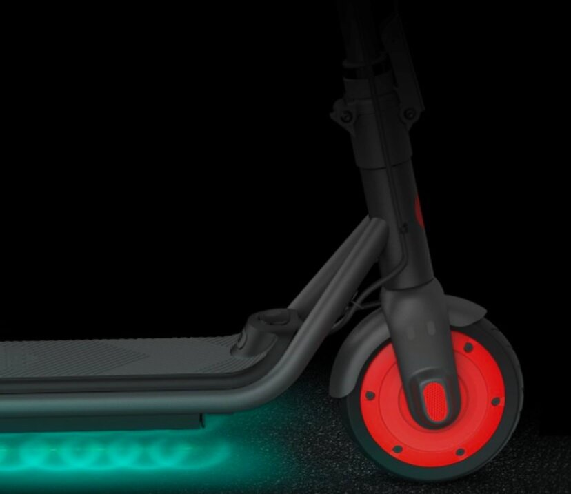 Hulajnoga Elektryczna Segway Ninebot eKickscooter ZING C20 - podświetlona hulajnoga