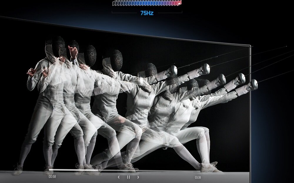 Monitor Samsung LC32R500FHPXEN grafika przedstawia wyświetlanego na ekranie szermierza w różnych pozycjach