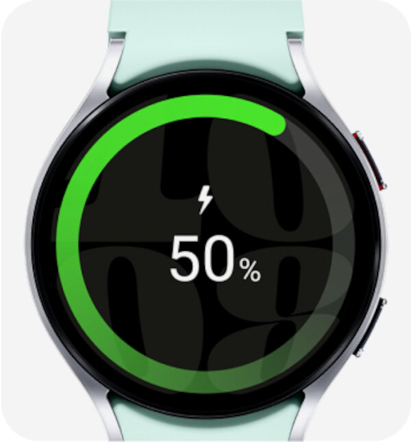 Smartwatch Samsung Galaxy Watch 6 SM-R935FZ LTE 40mm czarny pokazany poziom naładowania baterii na wyświetlaczu zegarka