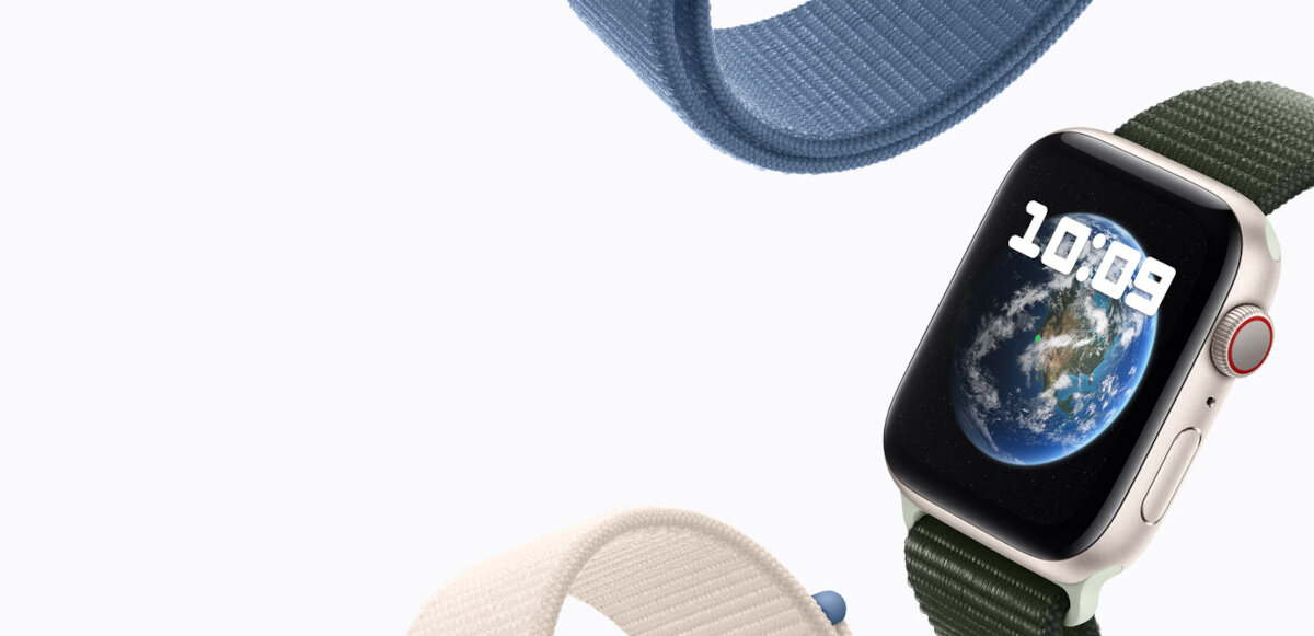 Smartwatch Apple Watch SE GPS + Cellular 44mm północ aluminium + sportowy pasek widoczny smartwatch ukosem oraz fragmenty dwóch innych pasków