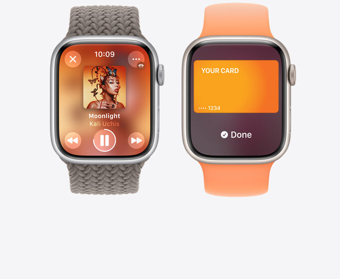 Smartwatch Apple Watch SE GPS + Cellular 44mm północ aluminium + sportowy pasek pokazane dwa smartwatche z widoczną włączoną piosenką oraz kartą płatniczą